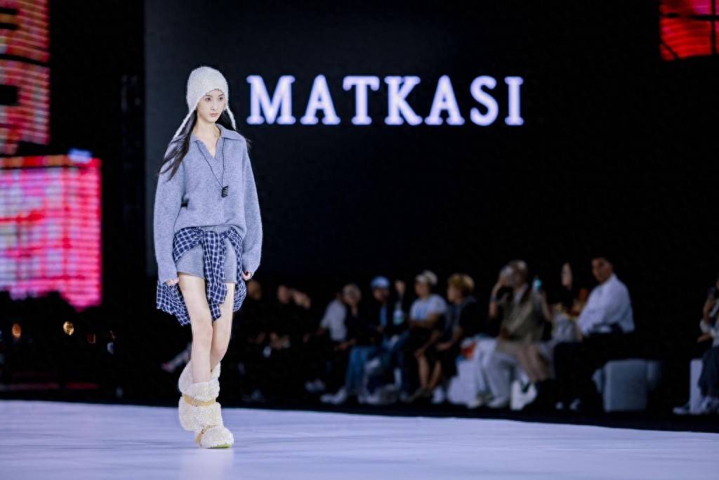 2025青岛国际时装周上演压轴大秀： Matkasi“觉醒乐